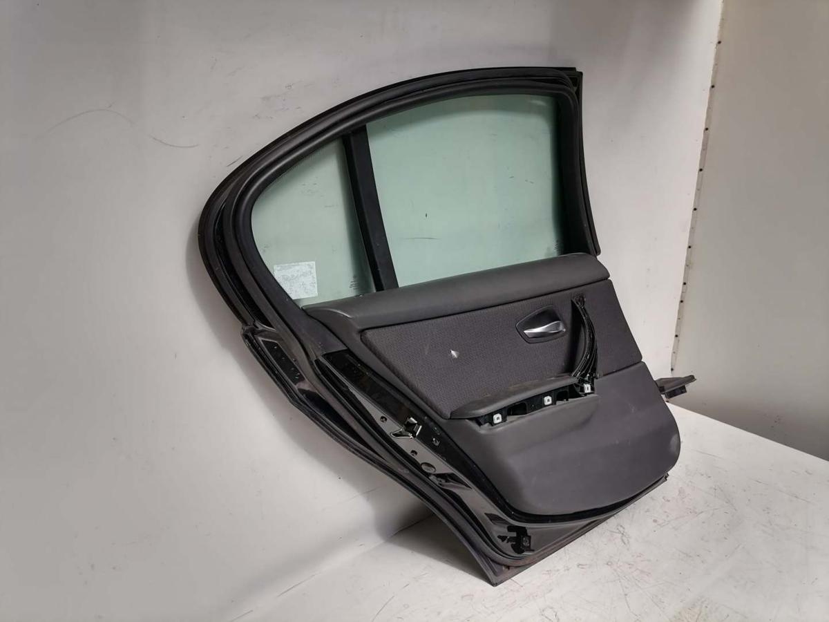 BMW 3er E90 original T&uuml;r hinten links Black Sapphire Limousine Rohbau Bj.2006